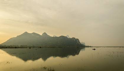 思念、想念、怀念、惦念如何区别？