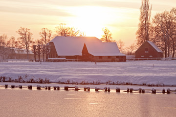 思念、想念、怀念、惦念如何区别？